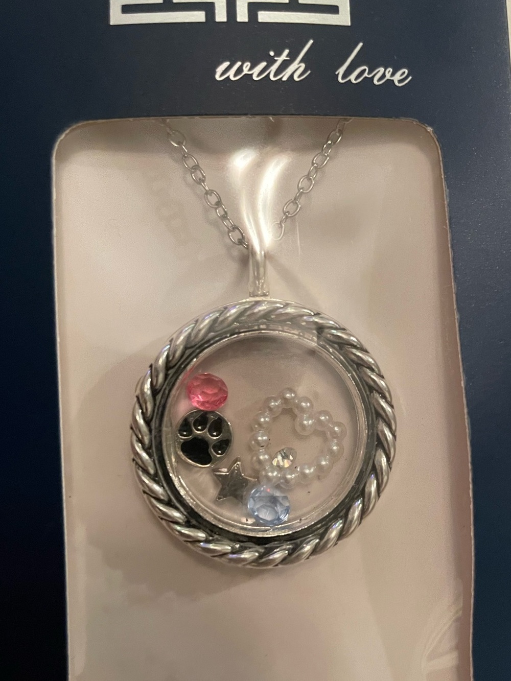 NWT floating charm locket necklace